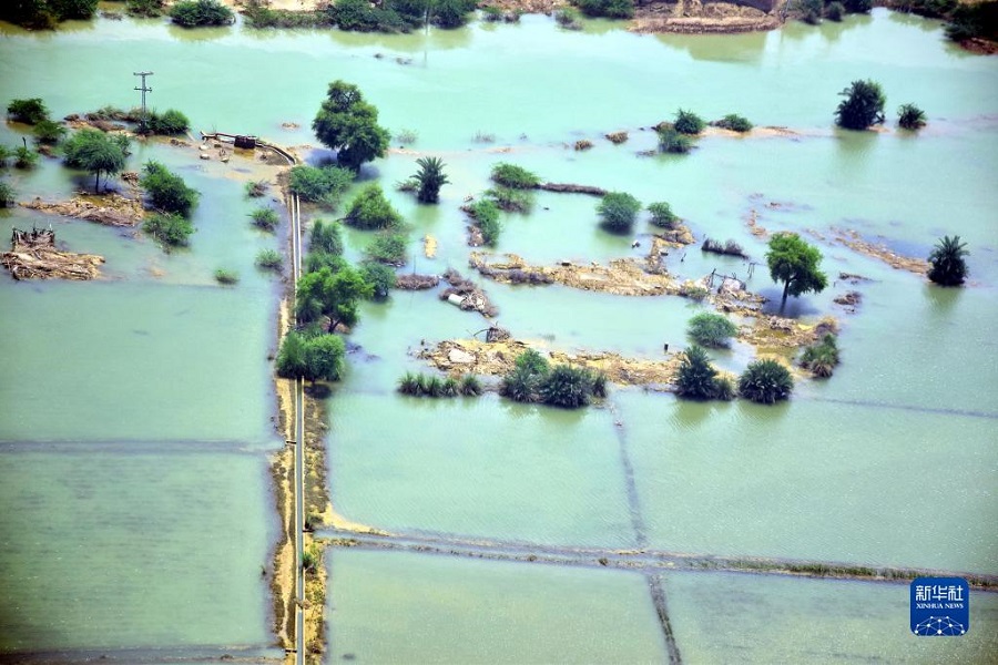这是9月3日在巴基斯坦俾路支省航拍的洪灾现场。
