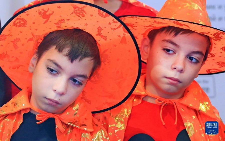 白俄罗斯举办双胞胎欢聚活动
