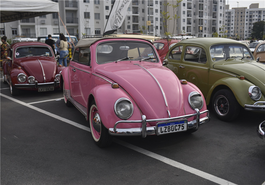 巴西里约热内卢举办古董车展