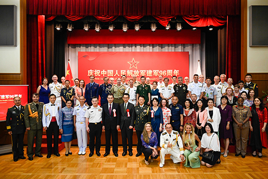  中国驻日本大使馆隆重举行庆祝中国人民解放军建军96周年招待会