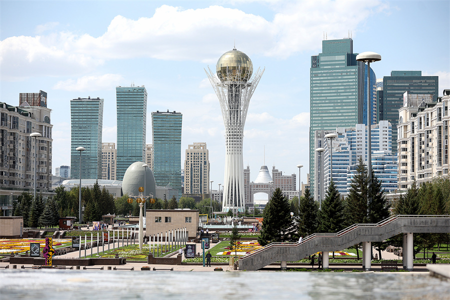 哈萨克斯坦努尔苏丹建筑充满特色