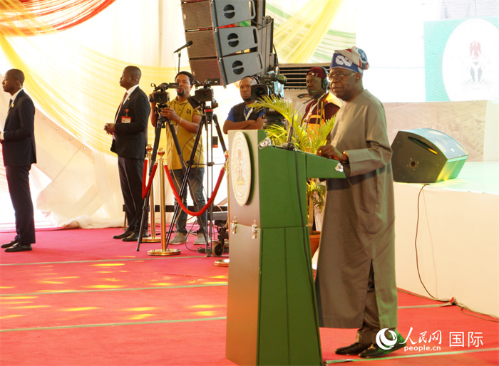 尼日利亚总统提努布致辞2020最新彩票app下载（姜宣 摄）