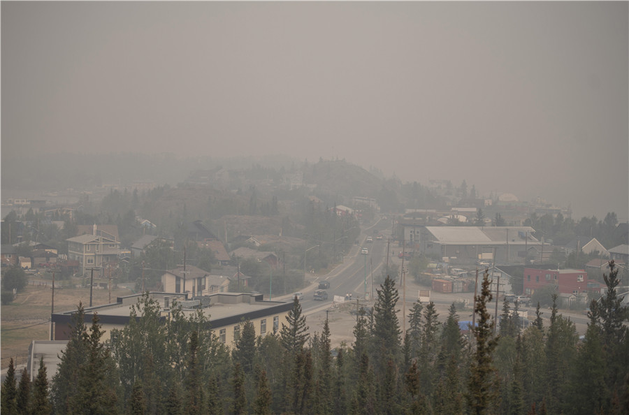 林火持续蔓延 加拿大西北地区宣布进入紧急状态