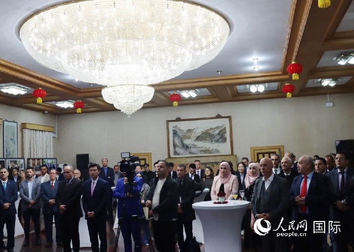 �д����ֳ������������� ��������