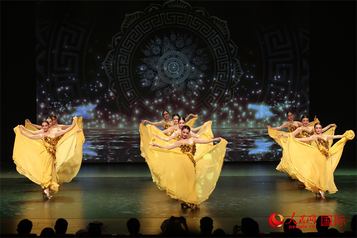 “欢乐春节”之2024新疆文化和旅游海外推广周举办