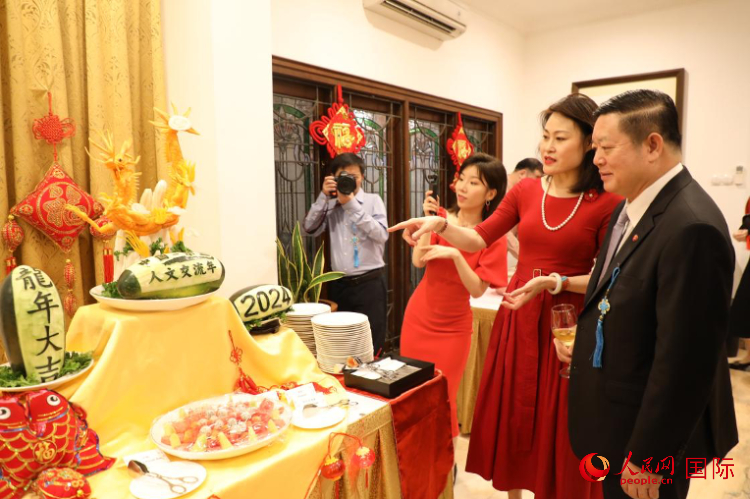 中国驻东盟使团举办庆祝中国