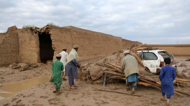 阿富汗洪灾遇难人数升至330多人