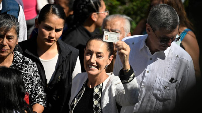  International Observation | What Changes Will the First Female President Bring to Mexico