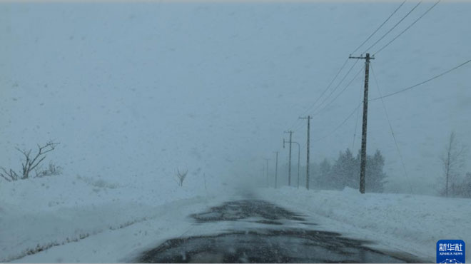 日本北海道多地出现创纪录降雪