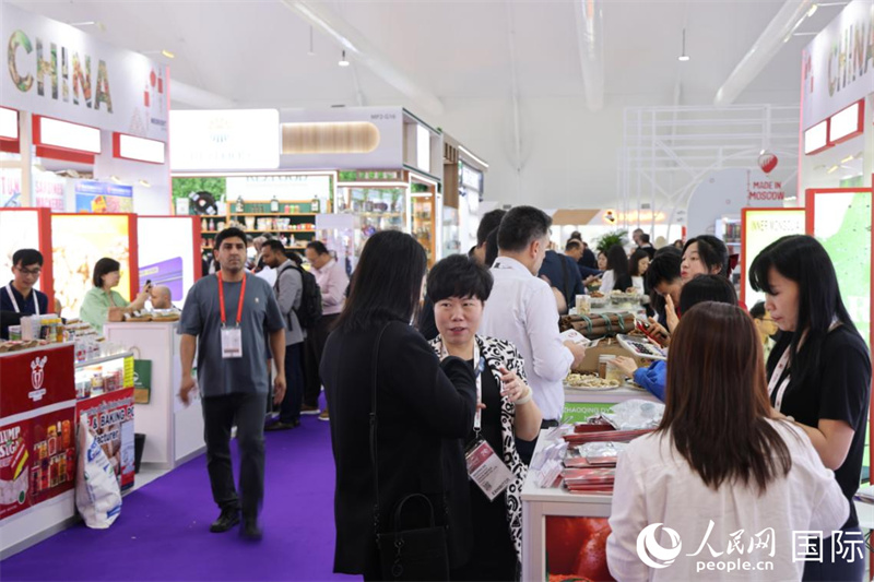 第三十届海湾食品展正在迪拜举行，图为中国馆一角。人民网记者 张志文摄