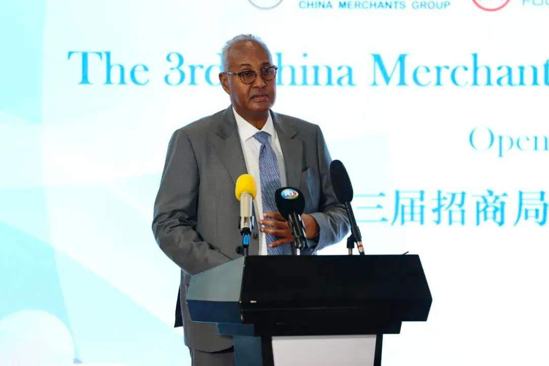 吉布提港口与自贸区管理局主席阿布巴卡·奥马尔·哈迪致辞。招商局供图