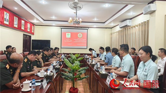 中国第十三批援助老挝人民军医疗专家组在万象举行见面会。第十三批援助老挝人民军医疗专家组供图
