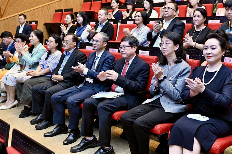 中新两国文化艺术界人士及各界观众240余人参加了此次专场音乐会。新加坡中国文化中心供图