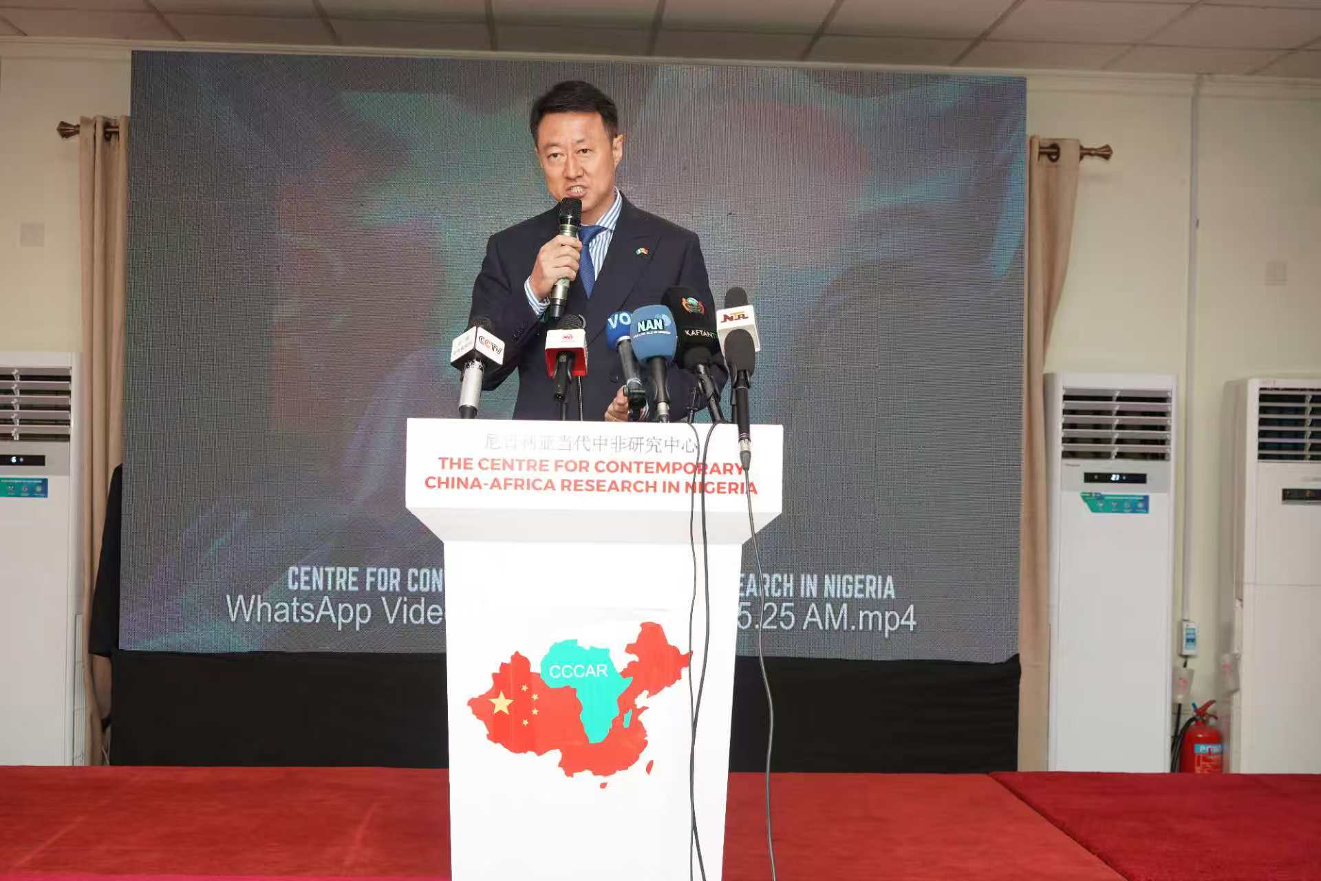 中国驻尼日利亚大使于敦海致辞。 陈慧玲摄