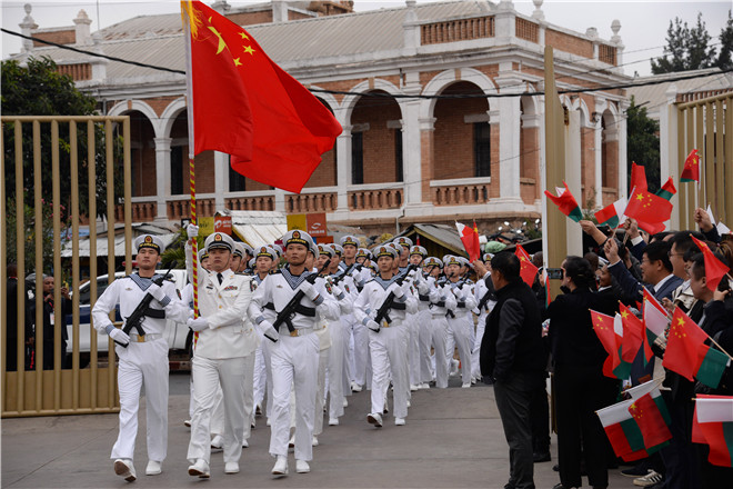 吉布提的中国人民的基本支持小组参加了