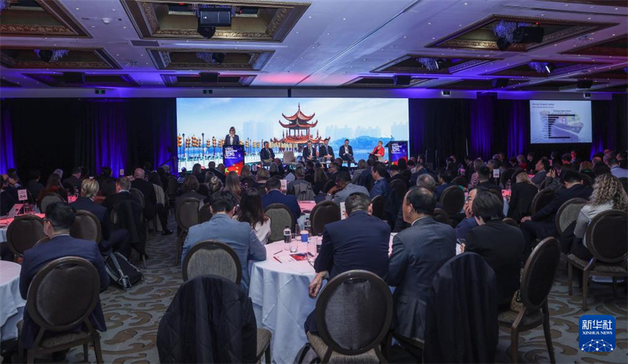 这是7月18日在新西兰奥克兰拍摄的中国商业峰会2025现场。新华社记者 龙雷 摄