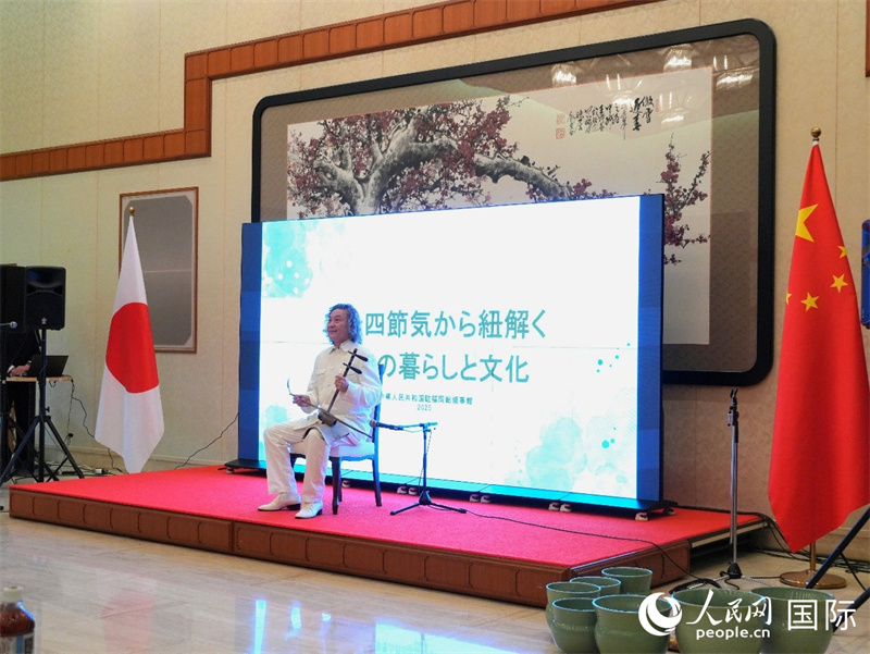 京胡独奏。人民网 许可摄
