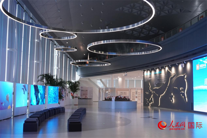 南山能源生态园（二期）循环再生艺术展空间。 人民网 周红芝摄