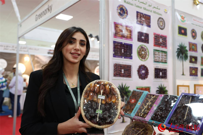 伊拉克举办椰枣节