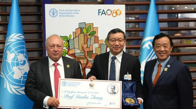 中国科学家获颁格林卡世界土壤奖