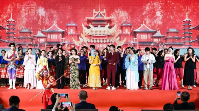 中马迎春大联欢在马来西亚启幕