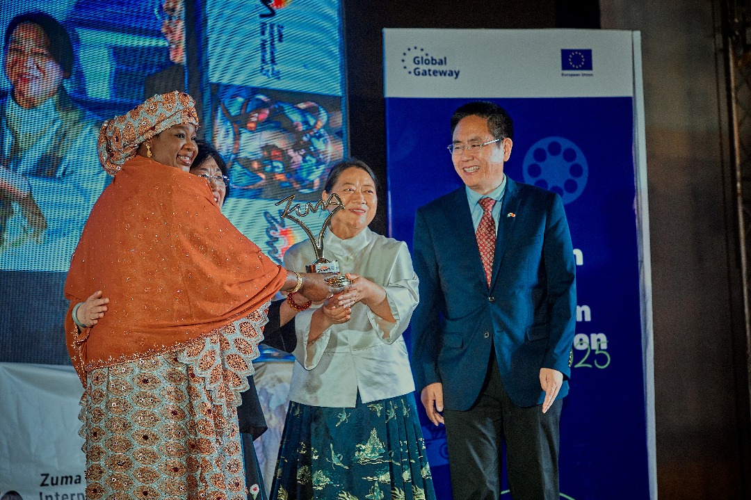 中国电影《落地生根》《窗外是蓝星》在祖玛国际电影节荣获特别奖