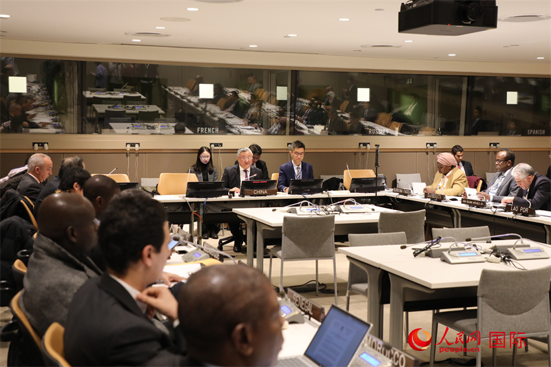12月9日，中国常驻联合国代表团在纽约联合国总部举办“全球治理之友小组”启动会议，之友小组正式成立。人民网记者 李志伟摄