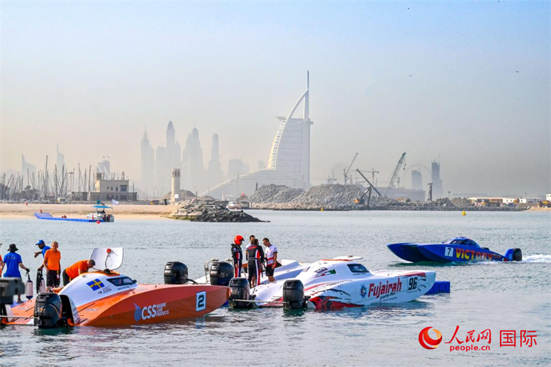 赛前准备。人民网 塔里克·易卜拉欣摄