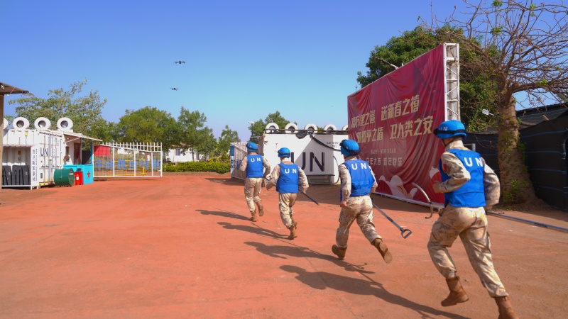 维和直升机分队应急小组出动。黄浩摄