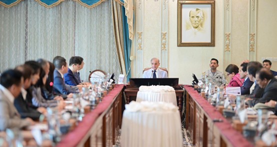 巴基斯坦总理夏巴兹在总理府会见国联股份代表团。巴基斯坦总理办公室供图