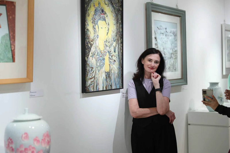 9月10日至15日，“瓷蕴万象”陶瓷艺术展在莫斯科中国文化中心举行。莫斯科中国文化中心