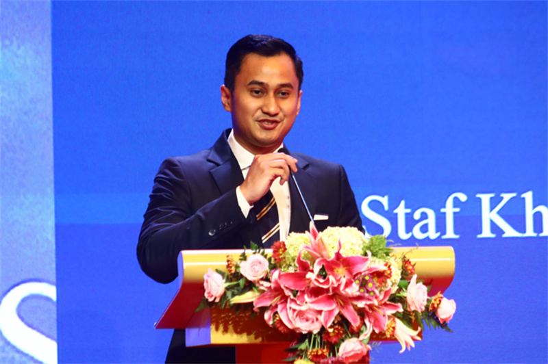 努尔·索纳致辞。主办方供图