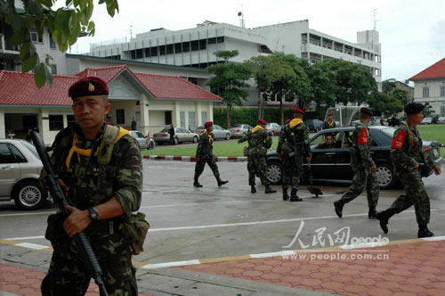 组图:泰国政变军方召集精英宣布新政 (3)