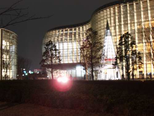 日本国立新美术馆开馆
