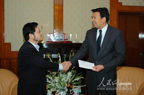 在巴基斯坦的中国人心系地震灾区