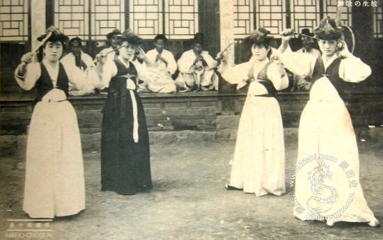 组图：看百年前的朝鲜夫妇和美女 管窥今日朝鲜 (19)