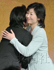 日本前邮政相50岁生日正式宣布怀孕(图)