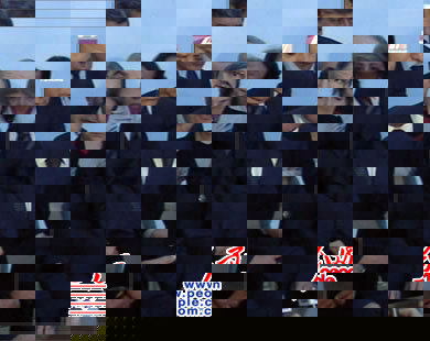 2011年1月15日,突尼斯宪法委员会主席宣布总统已最终离职,并任命众议院议长为临时总统。