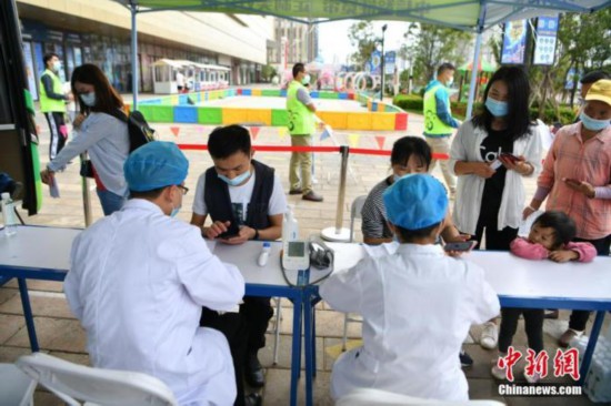 外媒：中国新冠疫苗接种将达10亿剂次覆盖人群全球居首