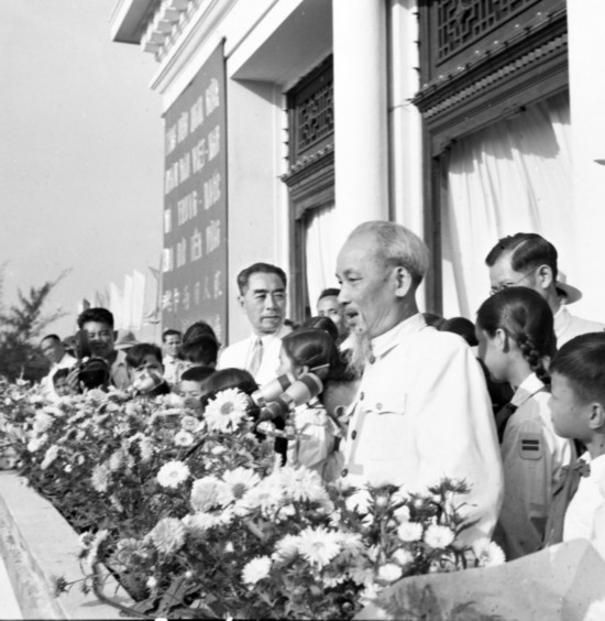 1960513գаʢ󼯻ᣬӭܶͼΪ־ϯܶڴϯ̨ϡ