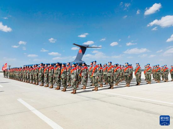中国第27批赴刚果（金）维和部队举行凯旋仪式（5月4日摄）。新华社发