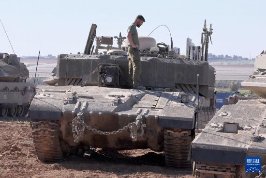  58գԾװ׳ɫϲķɳķڰ»緢Ǹ/ͼƬ磩