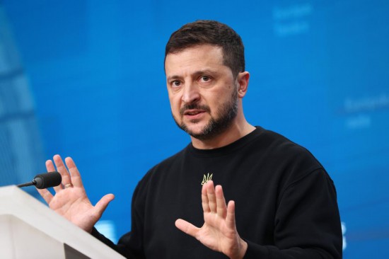 特朗普批评Zelensky的“煽动言论”，并说乌克兰一