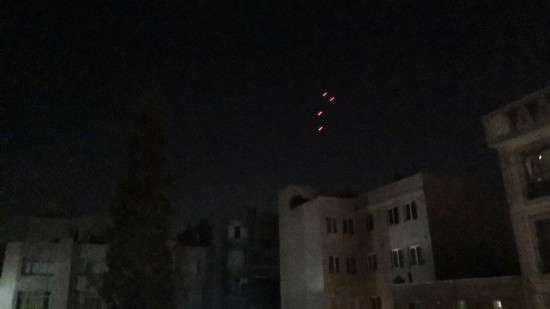 当地时间2024年10月26日凌晨，新华社记者在伊朗首都德黑兰多次听到爆炸声。以色列军方称正在对伊朗军事目标实施精确打击。新华社记者姚兵摄