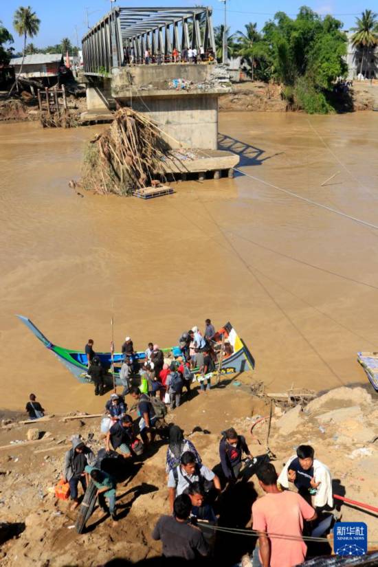 印尼洪灾遇难人数升至502人