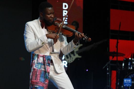 通讯丨津巴布韦“梦想秀”为中津文化交流添活力