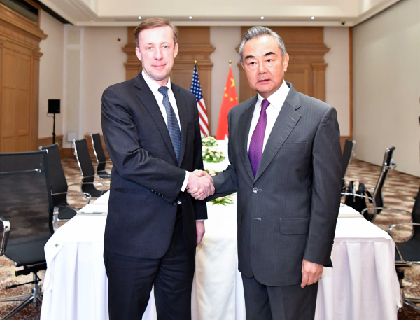 王毅同美国总统国度平安事务助理沙利文进行接见会面