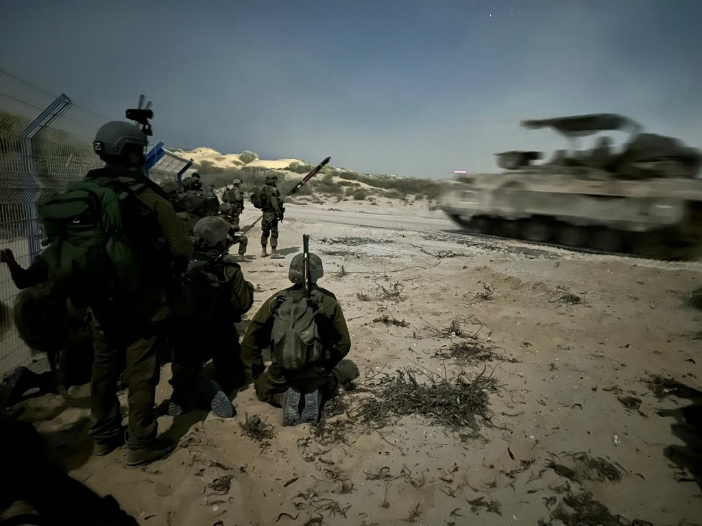 以军对加沙地带最年夜病院睁开军事步履