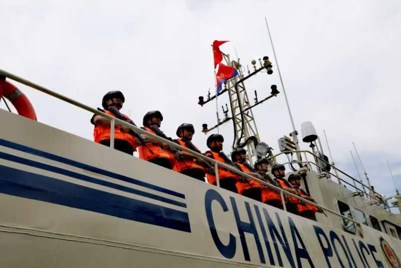 参加第141次中老缅泰湄公河联合巡逻执法行动的中方53107艇从景哈码头启航。（云南省公安厅供图）