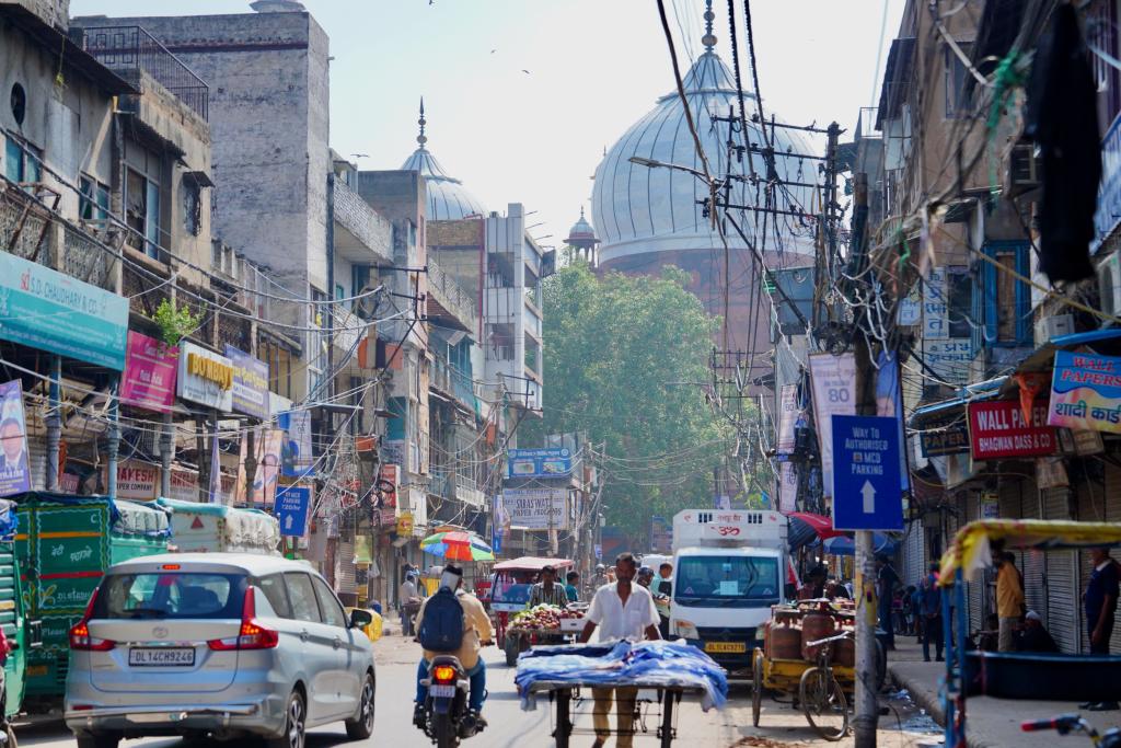 这是2025年8月21日在印度首都新德里拍摄的街景。新华社记者伍岳摄